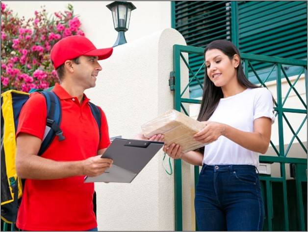 Choosing the Best Courier Services for Shipping to India